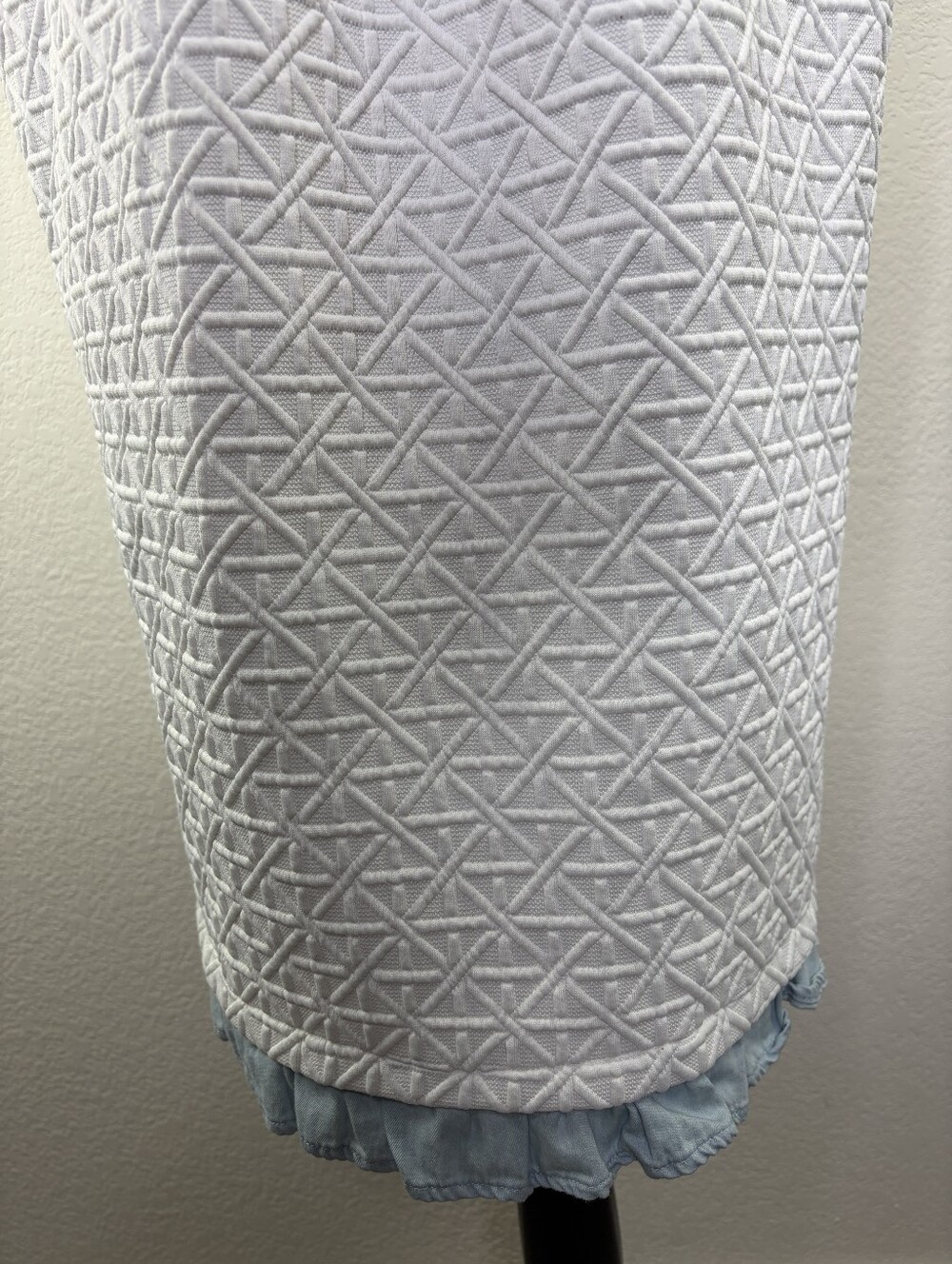 SSYS The Label Heidi white quilted sleeveless Ruffle Trim dress Large - Picture 11 of 14